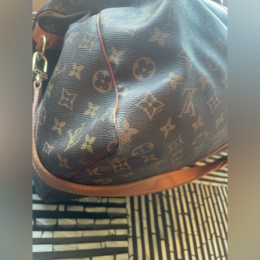 Louis Vuitton Brown Monogram Keepall Travel Duffle with Tan Leather Trim - Picture 9 of 12